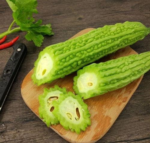 梦见吃瓜捡瓜什么意思啊,吃瓜捡瓜背后的寓意与启示