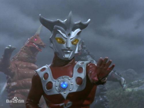 雷欧奥特曼吃瓜视频,萌态十足引网友热议