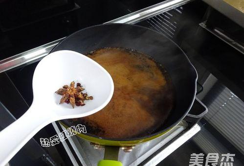 吃米饭配切瓜,传统美食的完美搭配